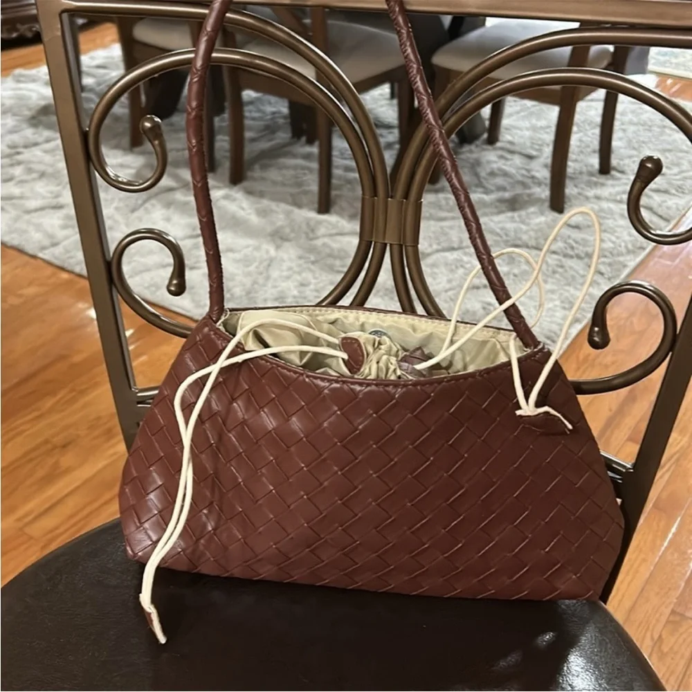 Dark Brown Woven Shoulder Bag - Picture 8 of 8
